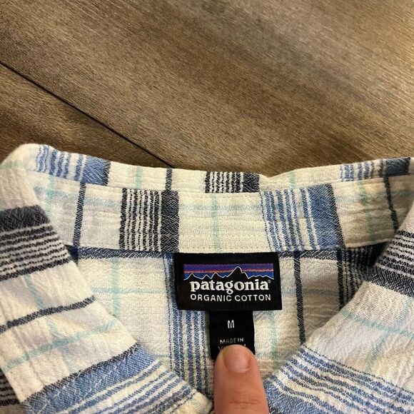 Patagonia Blue Athletic Casual Buttonup Men Medium Bin E-27 - Picture 3 of 6